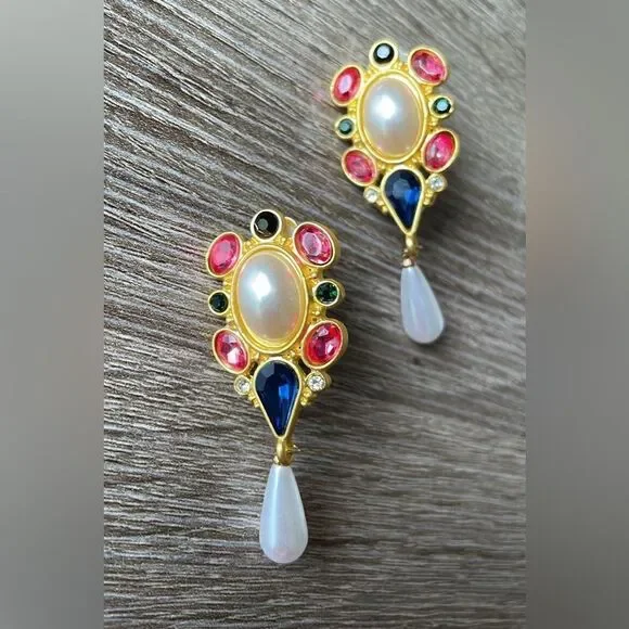 Clip on vintage style earrings A61 - Picture 3 of 4